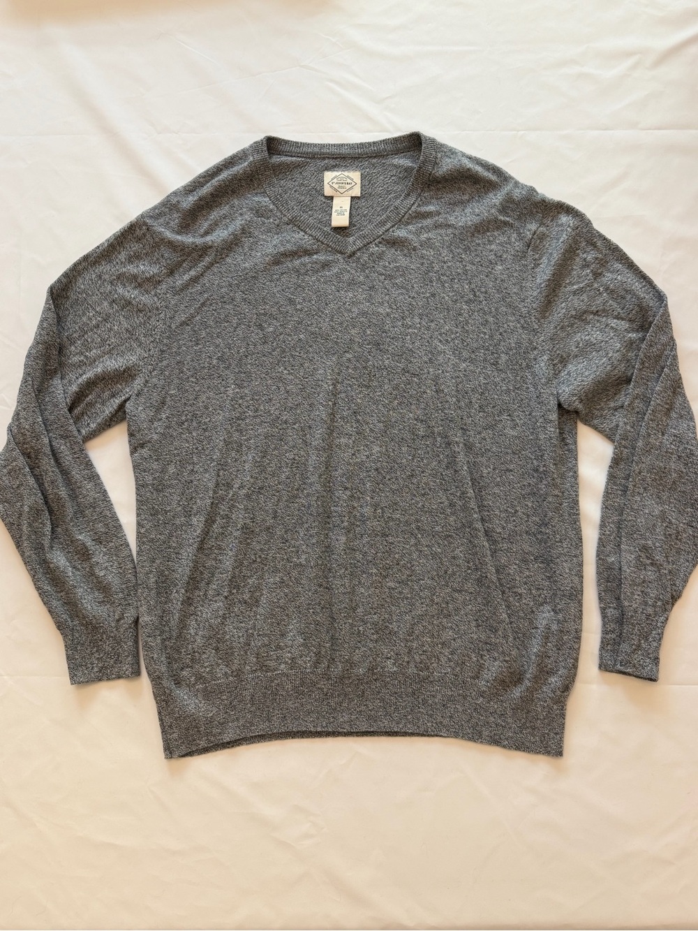 St. John's Bay Men's Heather Gray V-Neck Sweater